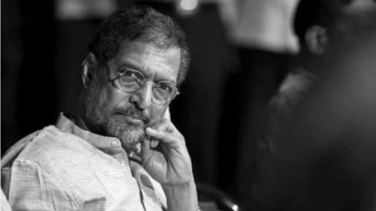 24 ऑक्टोबर रोजी त्यांनी गौतम घोष यांच्या 'यात्रा' चित्रपटातील आणखी एक जुना फोटो पोस्ट केला. “गौतम घोष यांच्या 'यात्रा' या चित्रपटातील नाना आणि माझ्यातील संघर्षाचा एक क्षण,” असे त्यांनी लिहिले. या फोटोमुळे त्यांच्या एकत्र काम केलेल्या दिवसांच्या आठवणी पुन्हा चर्चेत आल्या.