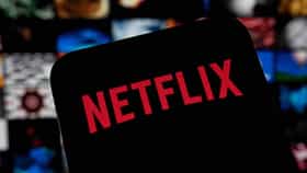 Netflix Layoffs : एक मेल धडकला अन् सेकंदात कर्मचाऱ्यांना नारळ, नेटफ्लिक्समधील सर्वात मोठ्या नोकरकपातीने खळबळ!