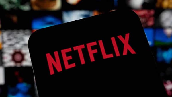 Netflix Layoffs : एक मेल धडकला अन् सेकंदात कर्मचाऱ्यांना नारळ, नेटफ्लिक्समधील सर्वात मोठ्या नोकरकपातीने खळबळ!