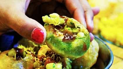 पाणीपुरी खाण्यात अख्ख्या भारतात ‘या’ शहरातील लोक आघाडीवर