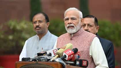 मोदी-अदानींवरील डॉक्युमेंटरी व्हायरल; साबिर भाटियासह 29 X अकाउंट....