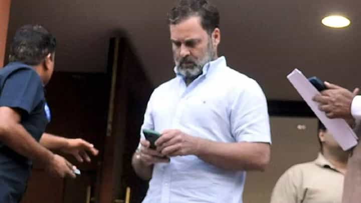 Rahul Gandhi : राहुल गांधींचा उद्धव ठाकरेंना फोन; इंडिया आघाडीत मोठ्या घडामोडी - सूत्र Rahul Gandhi : राहुल गांधींचा उद्धव ठाकरेंना फोन; इंडिया आघाडीत मोठ्या घडामोडी - सूत्र