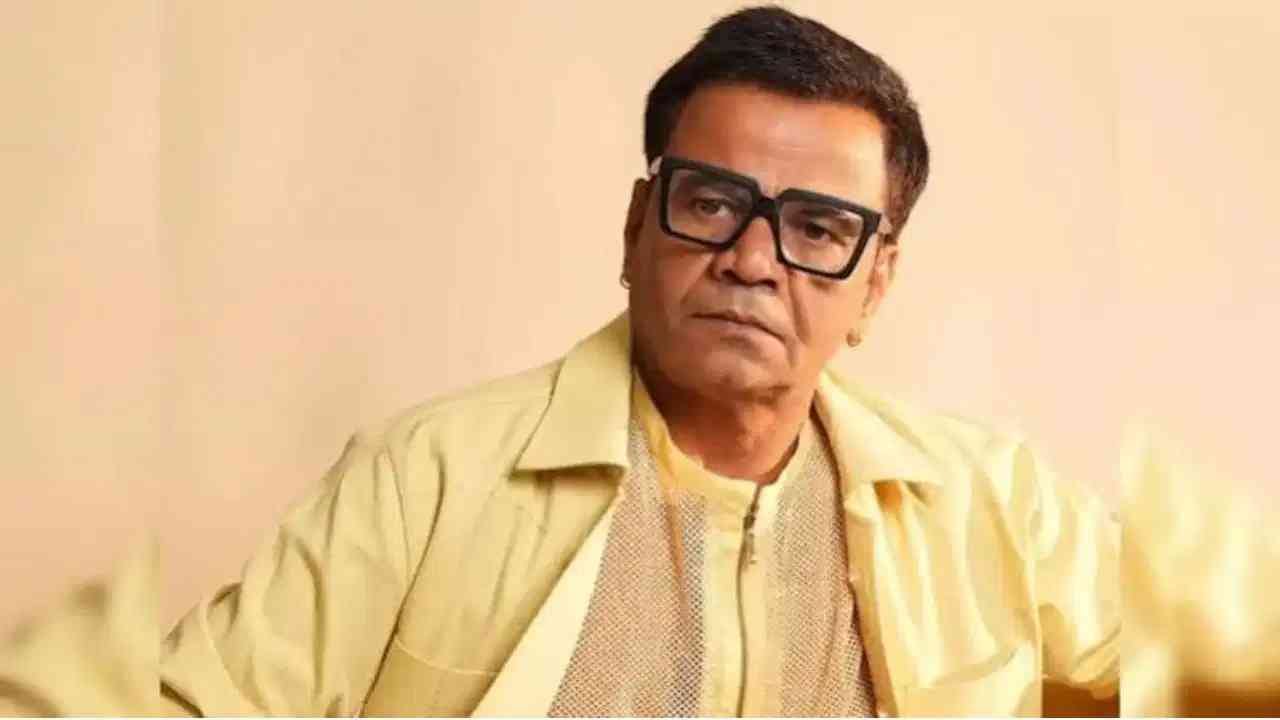 कोर्टाने त्याचा प्रस्ताव स्वीकारला व शिक्षेपासून तात्पुरता दिलासा दिला. कोर्टात राजपाल यादवच्या वकिलाने सांगितलं की, आमच्याकडे 1.15 कोटी रुपये आहेत आणि आम्ही आमची संपत्ती विकतोय. पितृपक्षामुळे नोंदणी व्यवहार होऊ शकला नसल्याचं सांगितलं.नवरात्री सुरु होताच हा व्यवहार पूर्ण होईल.