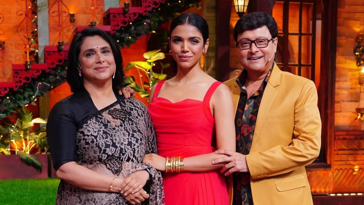 सचिन पिळगांवकर यांनी मुलगी श्रियाच्या जन्माचा आणि त्याच दिवशी मिळालेल्या पुरस्काराच्या आनंदाचा खास अनुभव सांगितला. एका बाजूला मुलीच्या जन्माची आनंदवार्ता, तर दुसरीकडे सचिन आणि सुप्रिया यांना मिळालेला पुरस्कार, यामुळे तो दिवस त्यांच्या आयुष्यात कायमचा लक्षात राहिला.