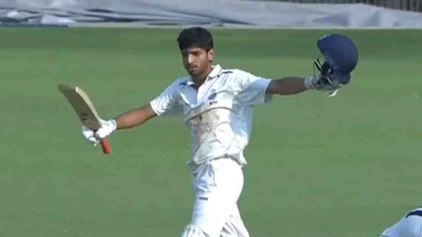 Ranji Trophy 2026-27 : चंबळमधून डाकू यायचे पण आता एक क्रिकेटपटू आला, रणजीच्या पहिल्याच सामन्यात त्याने कमाल केली, कोण आहे सक्षम पुरोहित?