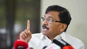 Sanjay Raut : मनोज जरांगे यांचा एकनाथ शिंदे यांच्यावर गंभीर आरोप; संजय राऊत म्हणाले....