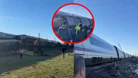Spain Train Accident : मोठी बातमी! दोन हायस्पीड ट्रेन एकमेकांवर आदळल्या, भीषण अपघाता 39 प्रवाशांचा मृत्यू