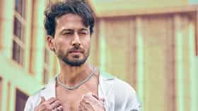 Tiger Shroff : अभिनेता टायगर श्रॉफचा ड्रायव्हर थोडक्यात बचावला, गोळी हाताला... काय घडलं नेमकं?