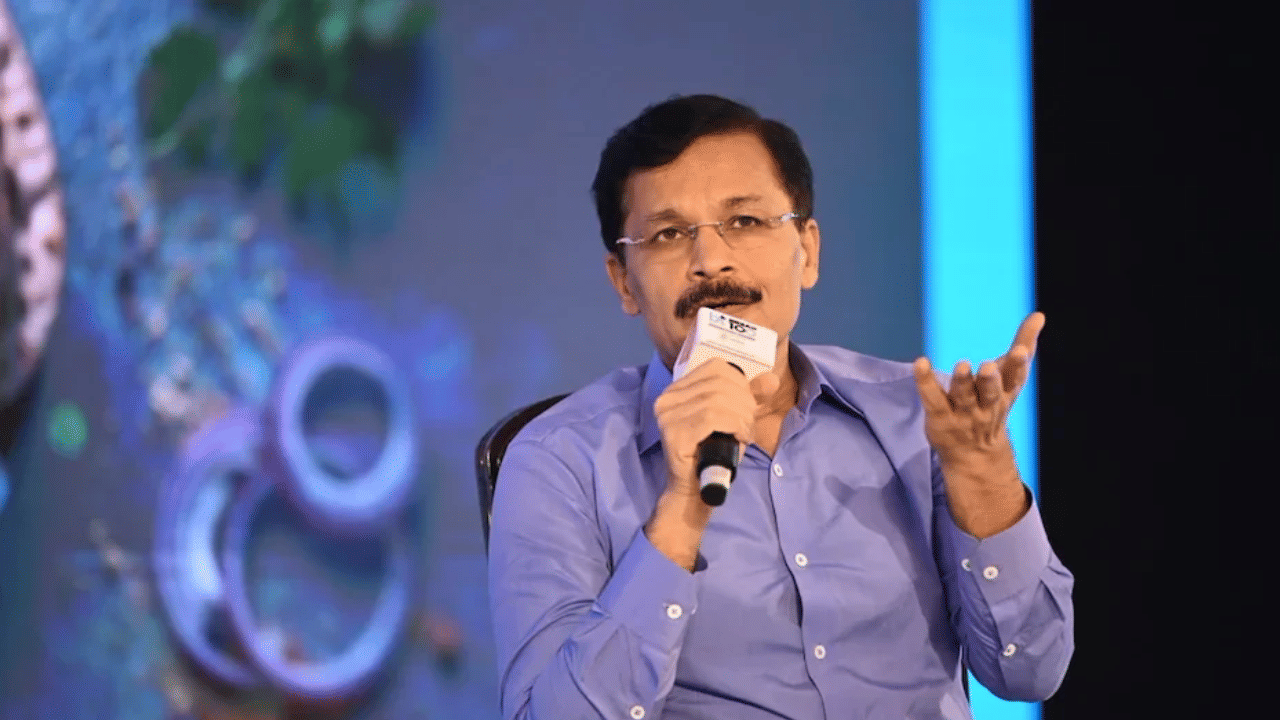 Tukaram Mundhe: दुष्काळात खचलेल्या शेतकऱ्याला दाखवली नवी दिशा, म्हणूनच तुकाराम मुंढेंना Hats Off