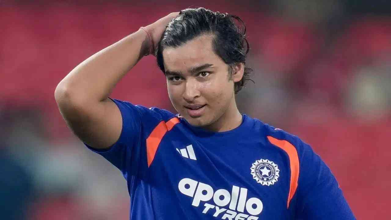 IND vs NZ : न्यूजीलंडमध्ये मैदानावर उतरताच वैभव सूर्यवंशीने रचला इतिहास, बनवला महारेकॉर्ड IND vs NZ : न्यूजीलंडमध्ये मैदानावर उतरताच वैभव सूर्यवंशीने रचला इतिहास, बनवला महारेकॉर्ड