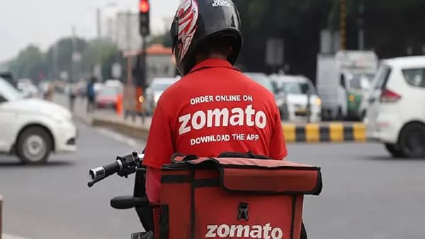 झोमॅटोमध्ये डिलिव्हरी पार्टनर कसे बनता येते, किती होते कमाई, कशी असते प्रोसिजर?